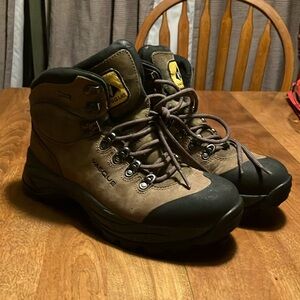 Vasque leather hikers size 8 men’s like new
